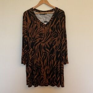 NWT Arna York Plus Sz 26/28 Cape Cod Longline Swing Tunic Zebra All Bark Brown